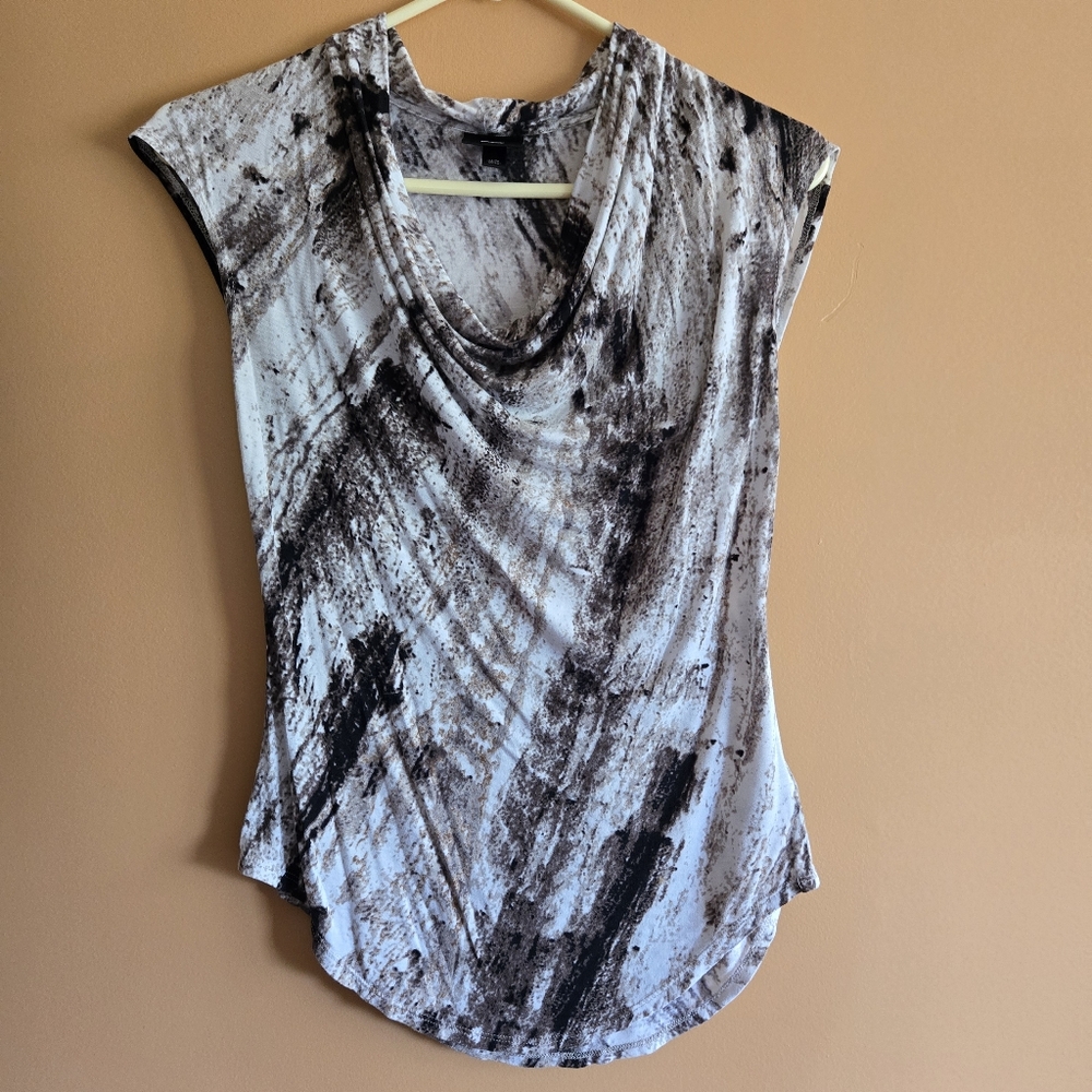 Mossimo Sleeveless Stone Granite Design Top, PTP=16"